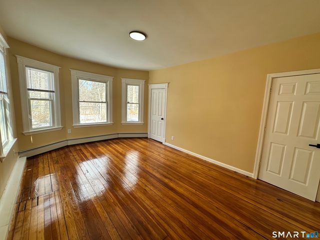 207 Greenfield Street, Hartford, CT 06112