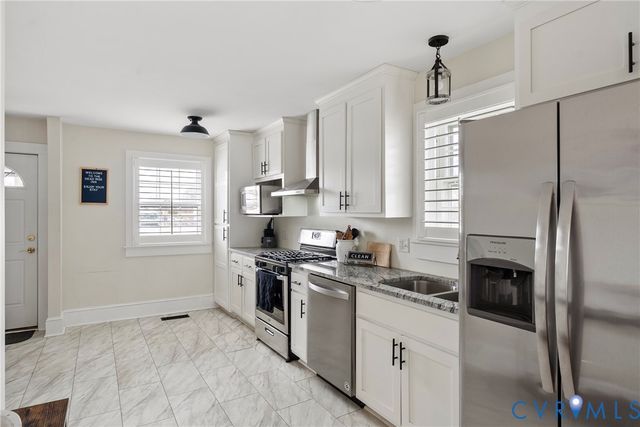 16225 General Puller Hwy, Deltaville, VA 23043