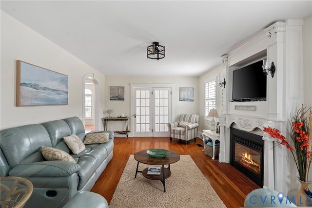 16225 General Puller Hwy, Deltaville, VA 23043