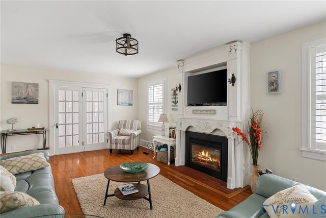 16225 General Puller Hwy, Deltaville, VA 23043