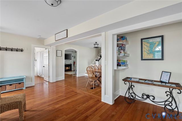 16225 General Puller Hwy, Deltaville, VA 23043