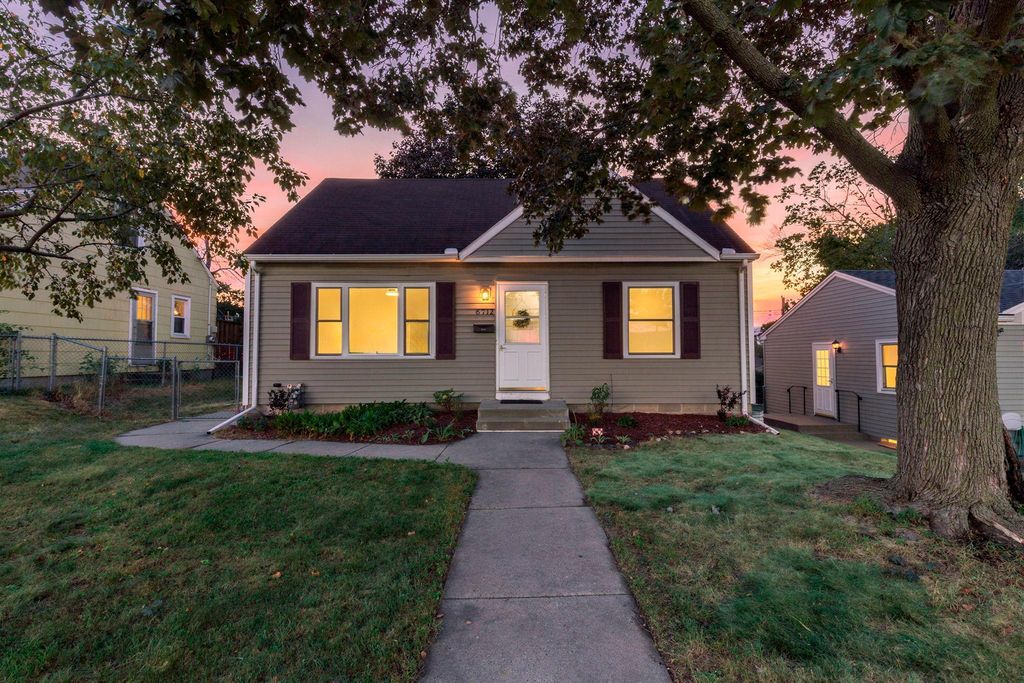 6712 Washburn Avenue S, Richfield, MN 55423
