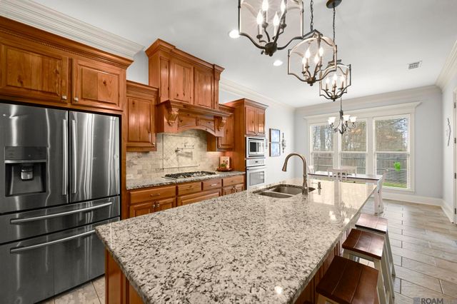 16417 Parker Place Dr, Prairieville, LA 70769