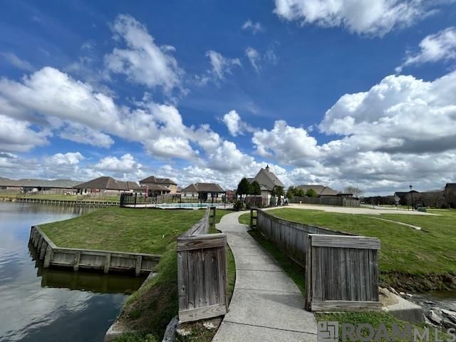 16417 Parker Place Dr, Prairieville, LA 70769