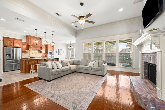 16417 Parker Place Dr, Prairieville, LA 70769