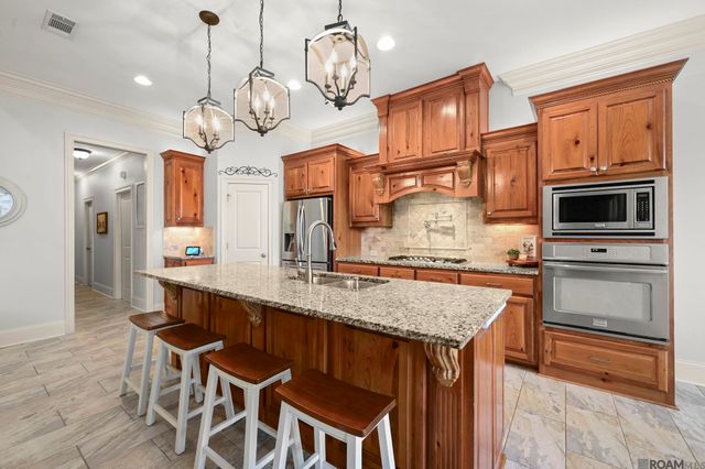 16417 Parker Place Dr, Prairieville, LA 70769