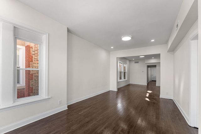 7532 S Champlain Avenue 2, Chicago, IL 60619