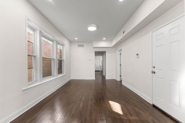 7532 S Champlain Avenue 2, Chicago, IL 60619