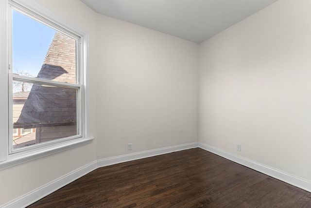 7532 S Champlain Avenue 2, Chicago, IL 60619