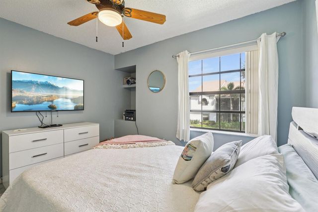 5394 Firenze Drive O, Boynton Beach, FL 33437