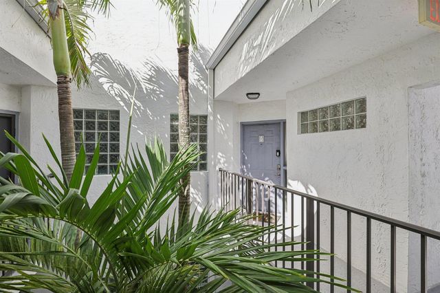 5394 Firenze Drive O, Boynton Beach, FL 33437