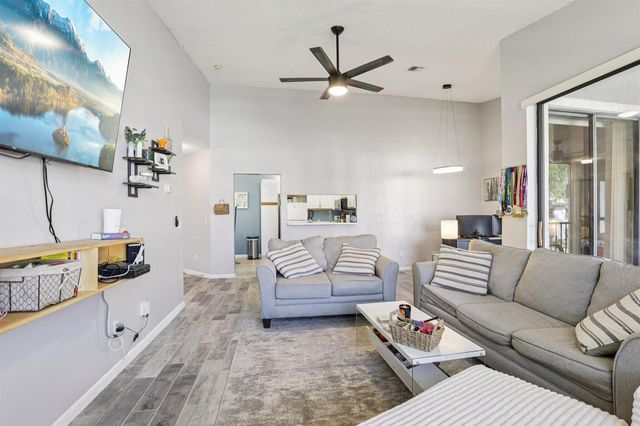 5394 Firenze Drive O, Boynton Beach, FL 33437
