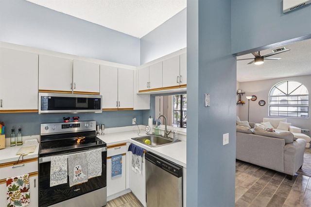 5394 Firenze Drive O, Boynton Beach, FL 33437