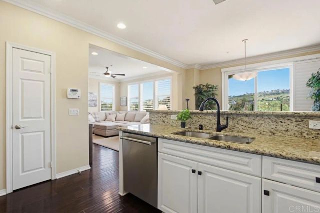 6934 Feldspar Pl, Carlsbad, CA 92009