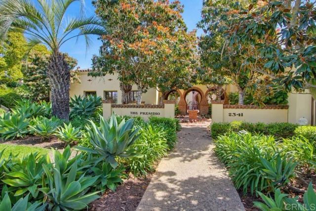 6934 Feldspar Pl, Carlsbad, CA 92009