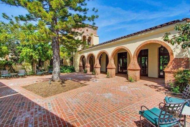 6934 Feldspar Pl, Carlsbad, CA 92009