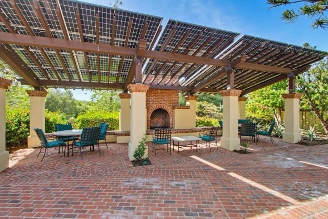 6934 Feldspar Pl, Carlsbad, CA 92009