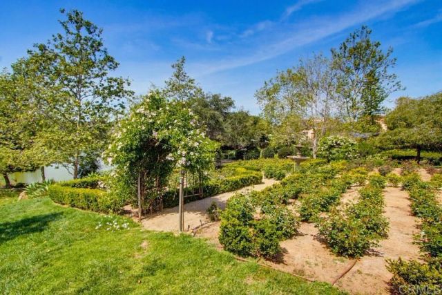 6934 Feldspar Pl, Carlsbad, CA 92009