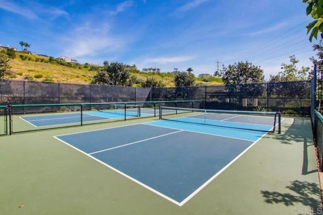 6934 Feldspar Pl, Carlsbad, CA 92009