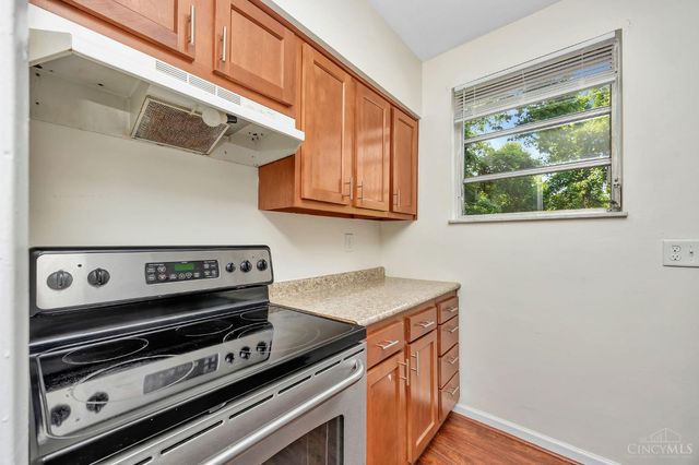 1085 Church Avenue, Glendale, OH 45246