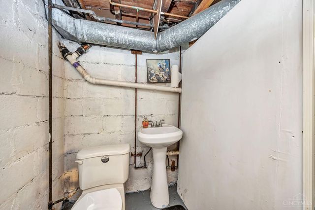 1085 Church Avenue, Glendale, OH 45246