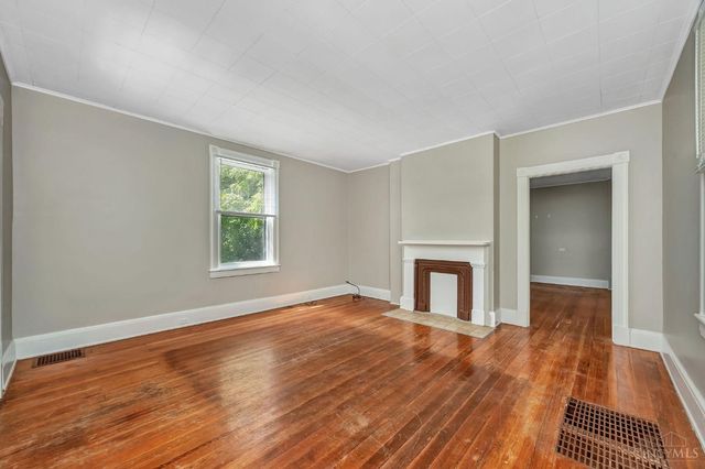1085 Church Avenue, Glendale, OH 45246