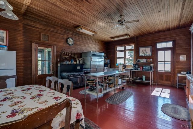 40029 Whiskey, Clayton, NY 13624