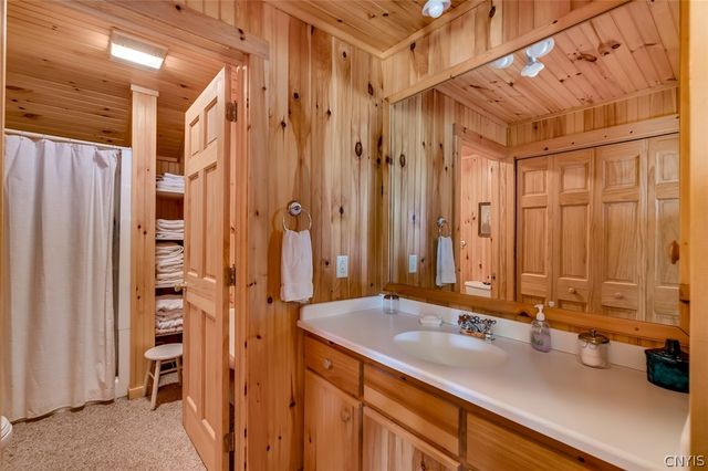 40029 Whiskey, Clayton, NY 13624