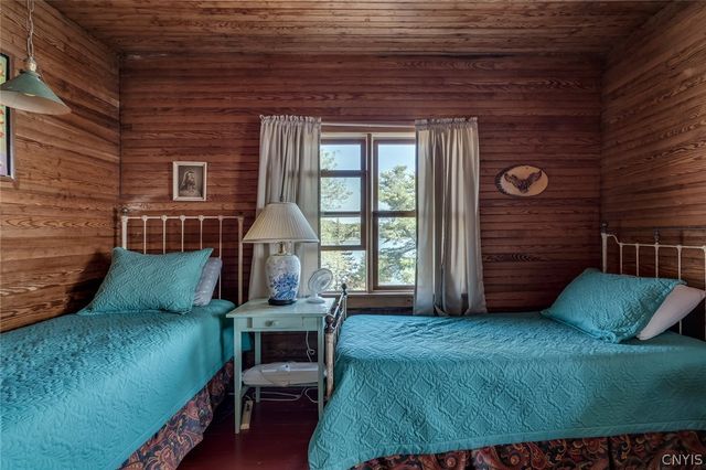 40029 Whiskey, Clayton, NY 13624