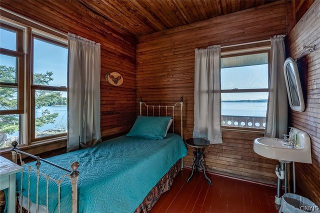 40029 Whiskey, Clayton, NY 13624