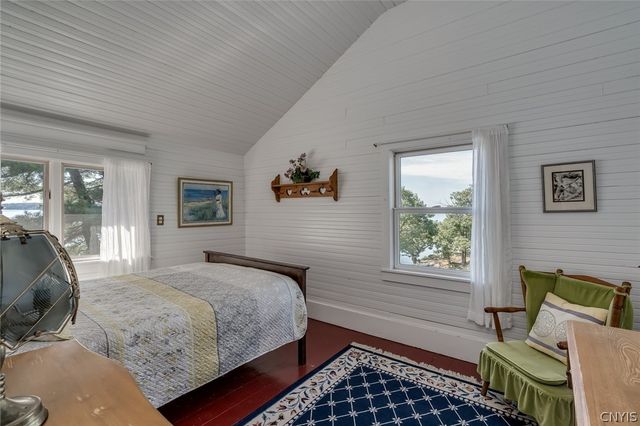 40029 Whiskey, Clayton, NY 13624