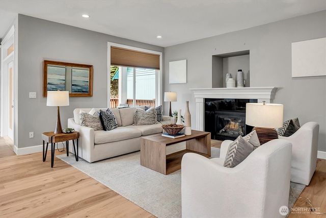 13116 NE 104th Street, Kirkland, WA 98033