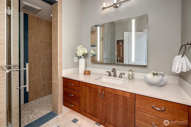 13116 NE 104th Street, Kirkland, WA 98033