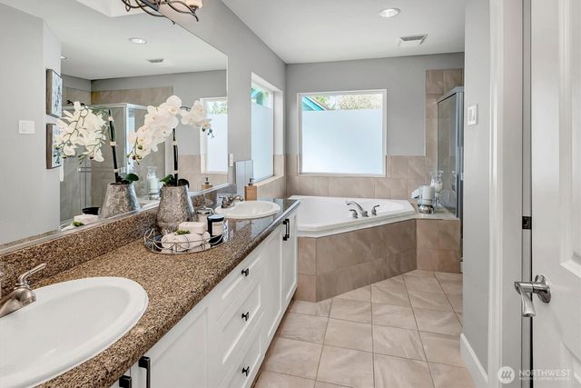 13116 NE 104th Street, Kirkland, WA 98033