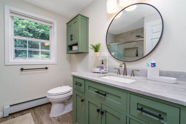37 Tamarack Road, Lee, NH 03861