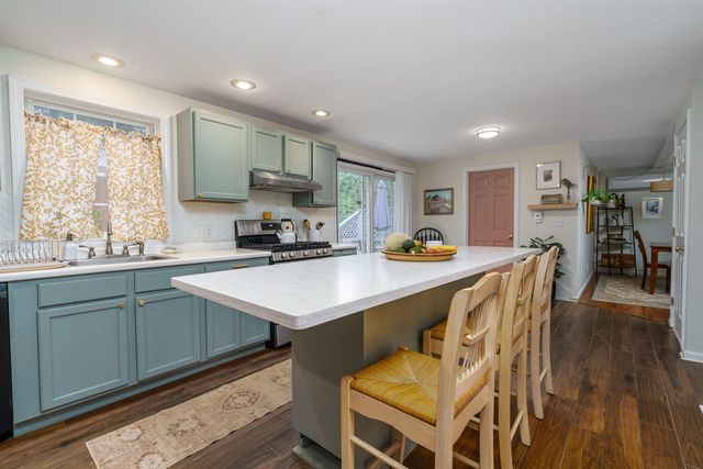 37 Tamarack Road, Lee, NH 03861