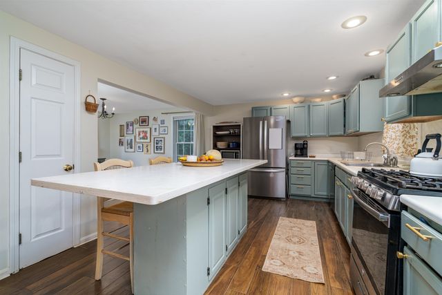 37 Tamarack Road, Lee, NH 03861