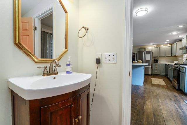 37 Tamarack Road, Lee, NH 03861