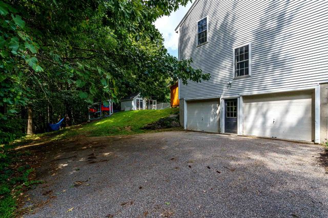 37 Tamarack Road, Lee, NH 03861