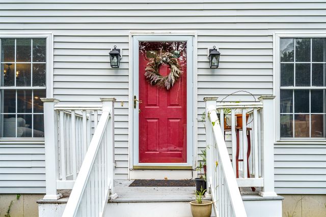 37 Tamarack Road, Lee, NH 03861