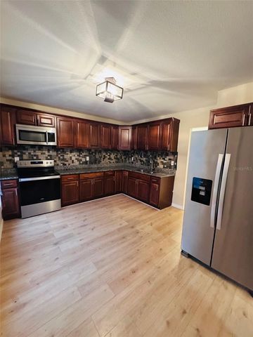 1910 E COLUMBUS DRIVE B, Tampa, FL 33605