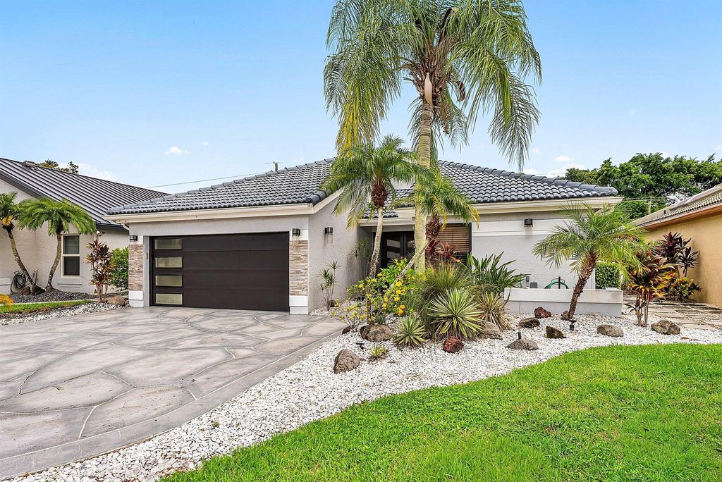 21380 Bridge View Drive, Boca Raton, FL 33428