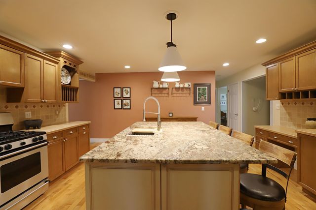 1536 Suzanne Court, Flushing, MI 48433