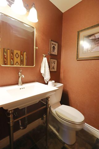 1536 Suzanne Court, Flushing, MI 48433