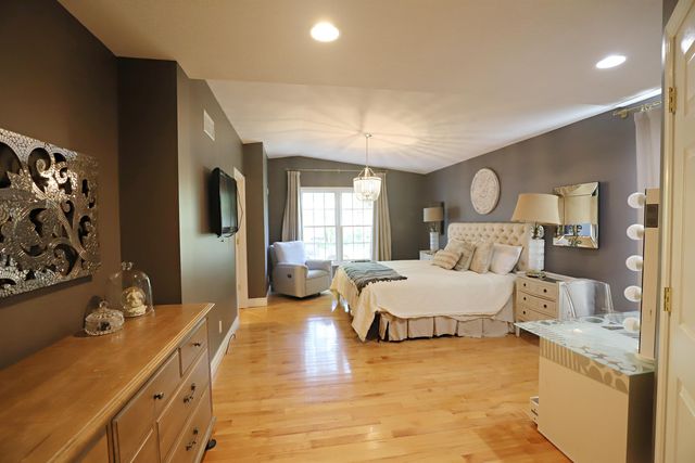 1536 Suzanne Court, Flushing, MI 48433