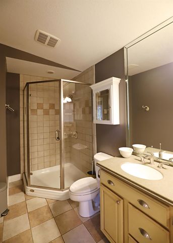 1536 Suzanne Court, Flushing, MI 48433