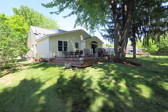 1536 Suzanne Court, Flushing, MI 48433