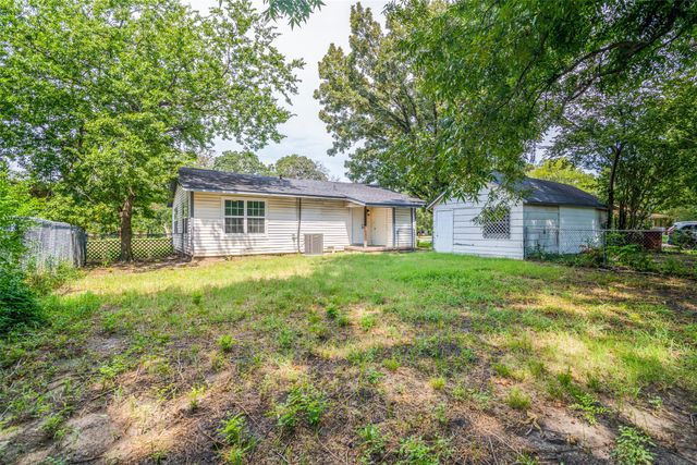 109 Church Street, Quinlan, TX 75474