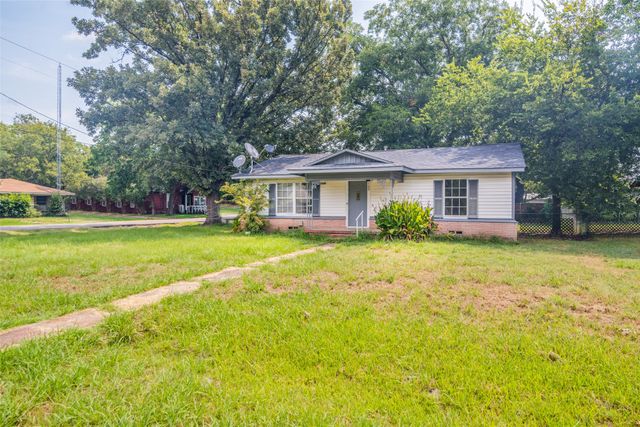 109 Church Street, Quinlan, TX 75474