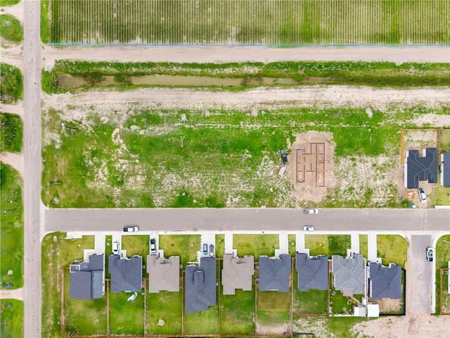 417 N Leon Avenue, Elsa, TX 78543